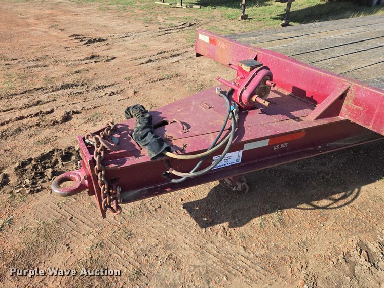 image for item EB1119 2001 X-L Specialized 50T equipment trailer