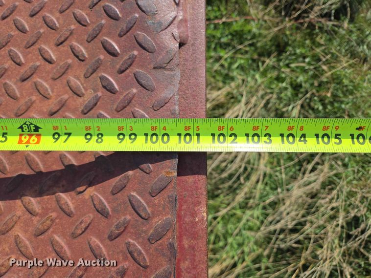 image for item EB1119 2001 X-L Specialized 50T equipment trailer