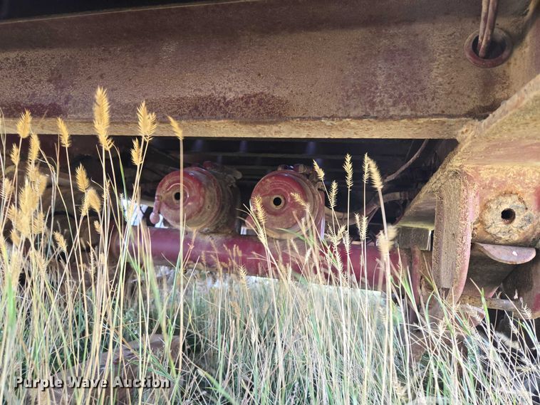 image for item EB1119 2001 X-L Specialized 50T equipment trailer