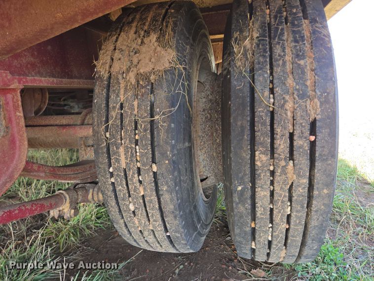 image for item EB1119 2001 X-L Specialized 50T equipment trailer