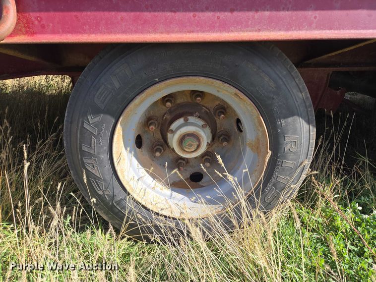 image for item EB1119 2001 X-L Specialized 50T equipment trailer