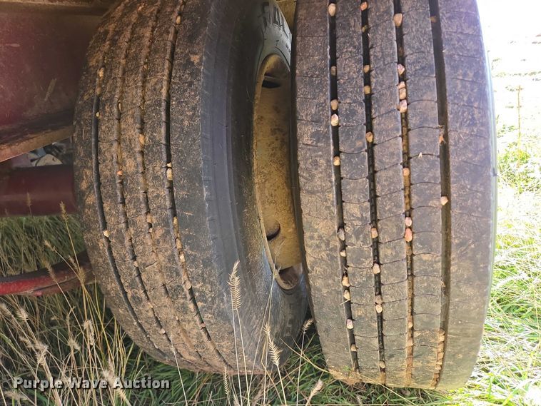 image for item EB1119 2001 X-L Specialized 50T equipment trailer