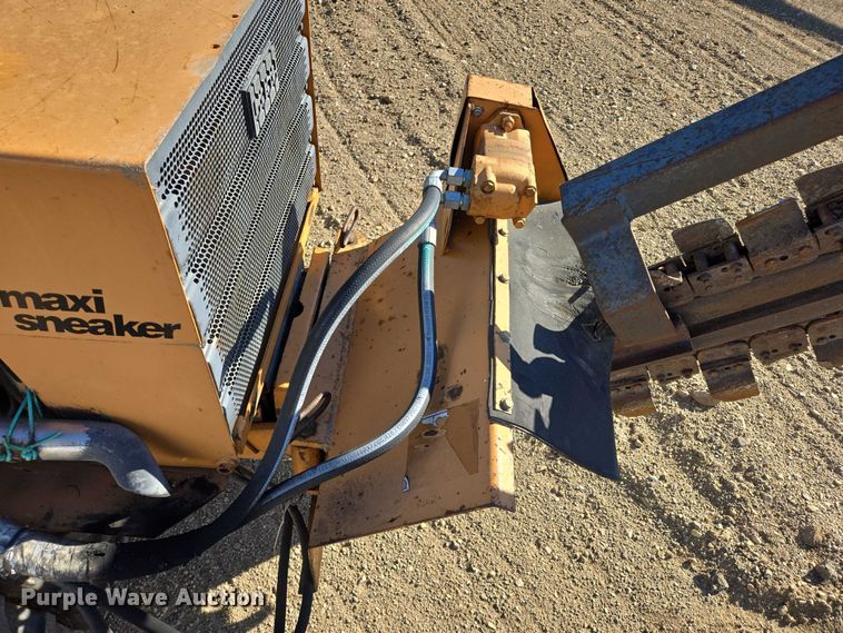 image for item EB1128 1990 Case Maxi-Sneaker B trencher