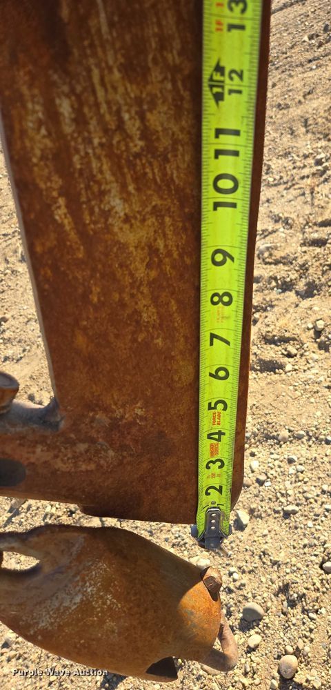 image for item EB1128 1990 Case Maxi-Sneaker B trencher