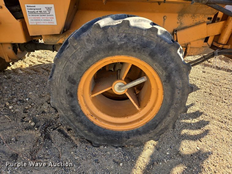 image for item EB1128 1990 Case Maxi-Sneaker B trencher