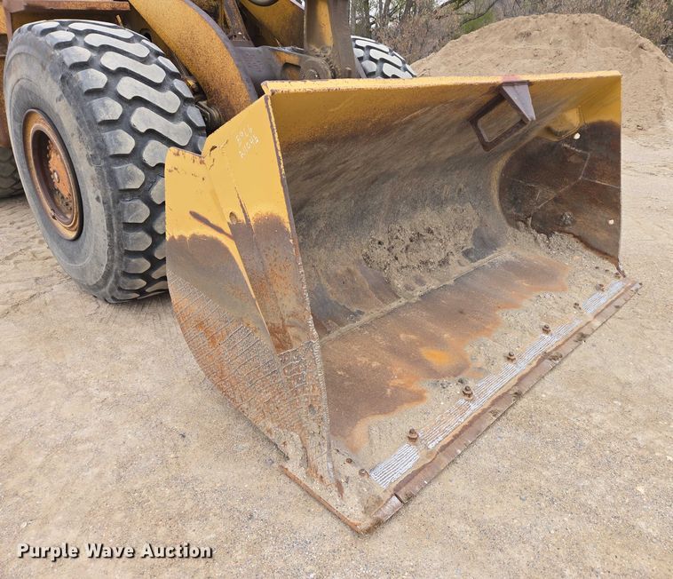 image for item EB1129 1985 Caterpillar 966D wheel loader