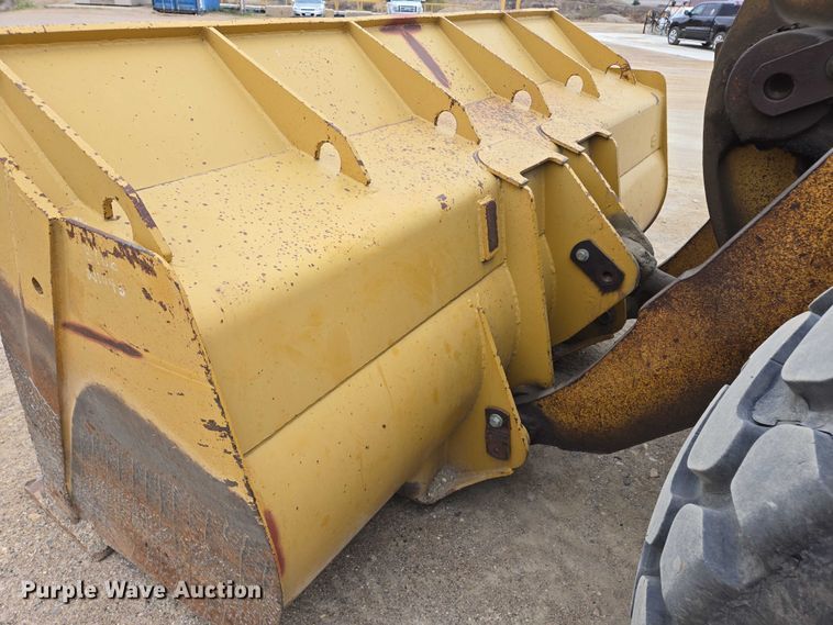 image for item EB1129 1985 Caterpillar 966D wheel loader