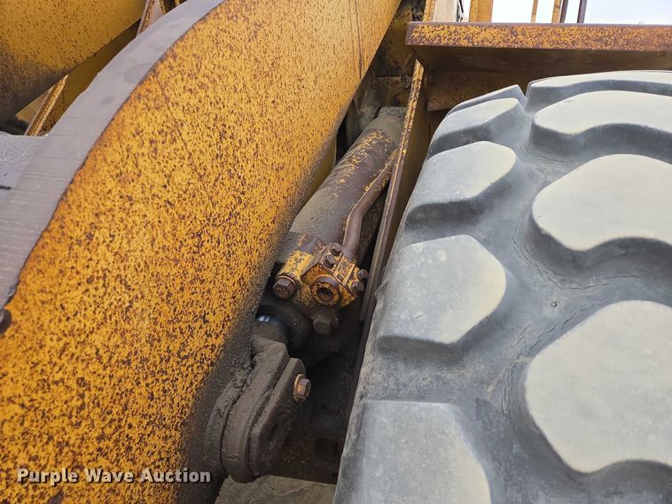 image for item EB1129 1985 Caterpillar 966D wheel loader