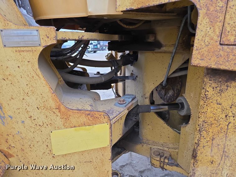 image for item EB1129 1985 Caterpillar 966D wheel loader