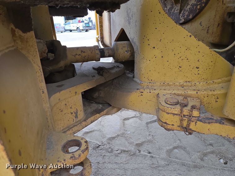 image for item EB1129 1985 Caterpillar 966D wheel loader