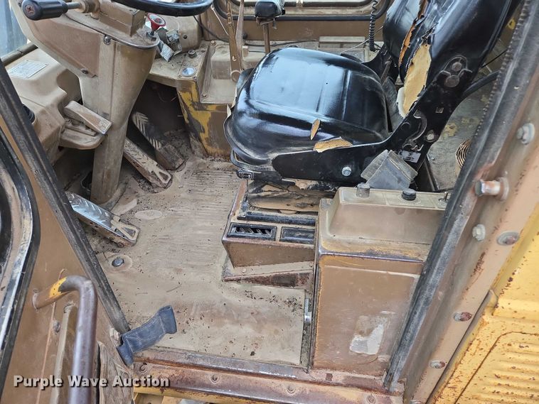 image for item EB1129 1985 Caterpillar 966D wheel loader