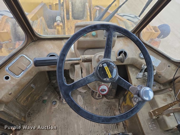 image for item EB1129 1985 Caterpillar 966D wheel loader