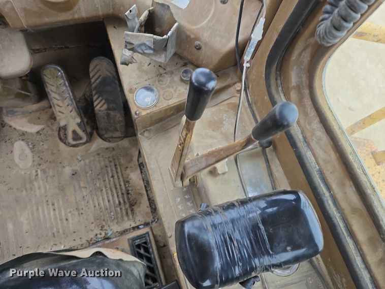 image for item EB1129 1985 Caterpillar 966D wheel loader