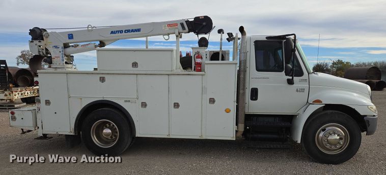 image for item EB1132 2006 International 4300 utility / service truck
