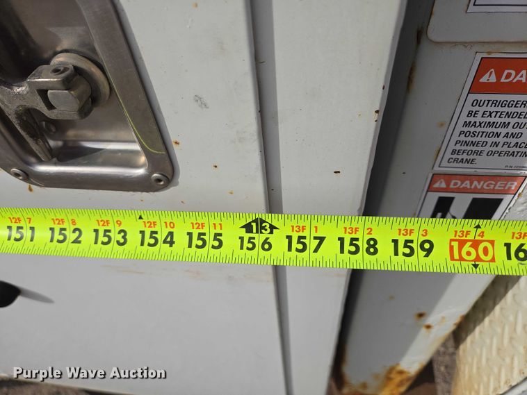 image for item EB1132 2006 International 4300 utility / service truck