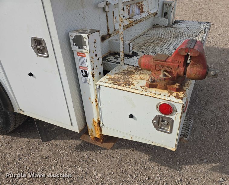 image for item EB1132 2006 International 4300 utility / service truck