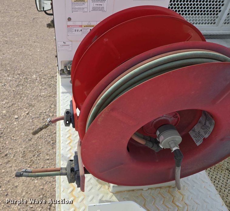 image for item EB1132 2006 International 4300 utility / service truck