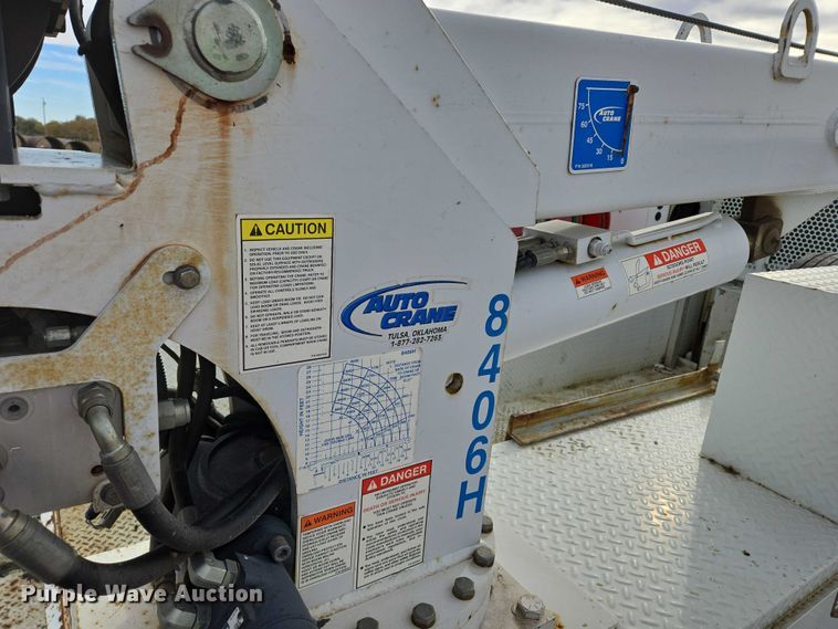 image for item EB1132 2006 International 4300 utility / service truck