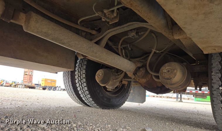 image for item EB1132 2006 International 4300 utility / service truck