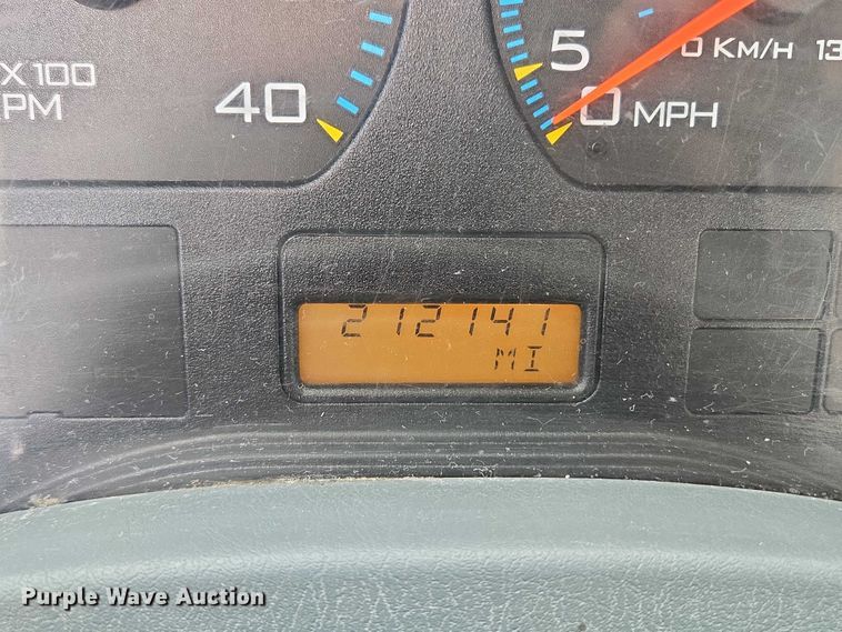 image for item EB1132 2006 International 4300 utility / service truck