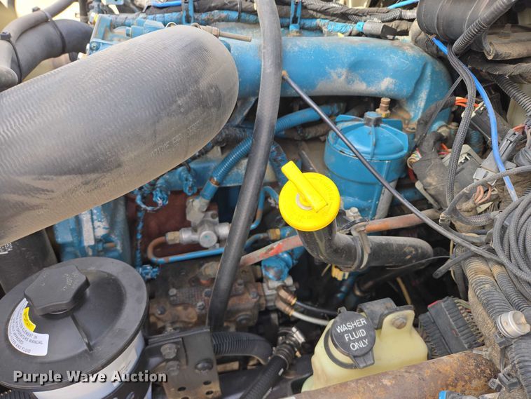 image for item EB1132 2006 International 4300 utility / service truck