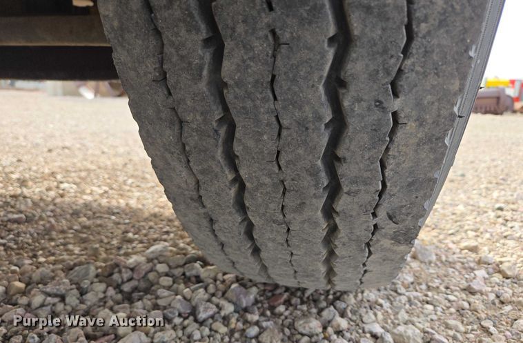 image for item EB1132 2006 International 4300 utility / service truck