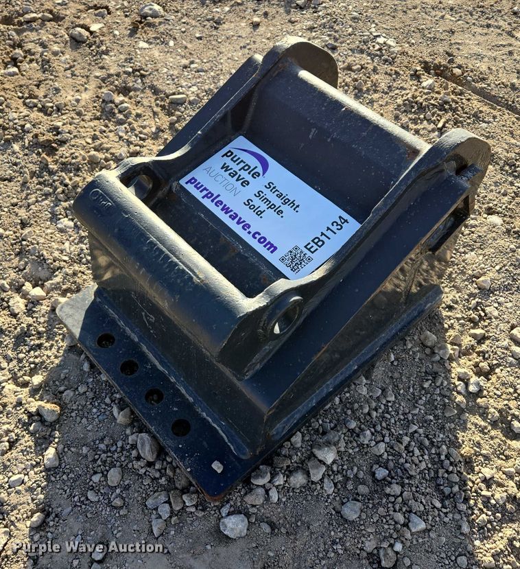 image for item EB1134 Bobcat quick coupler