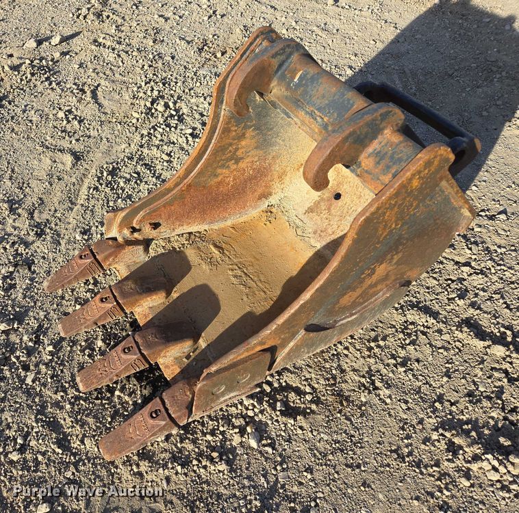 image for item EB1135 Bobcat 18