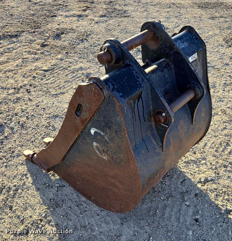 image for item EB1138 Caterpillar 29