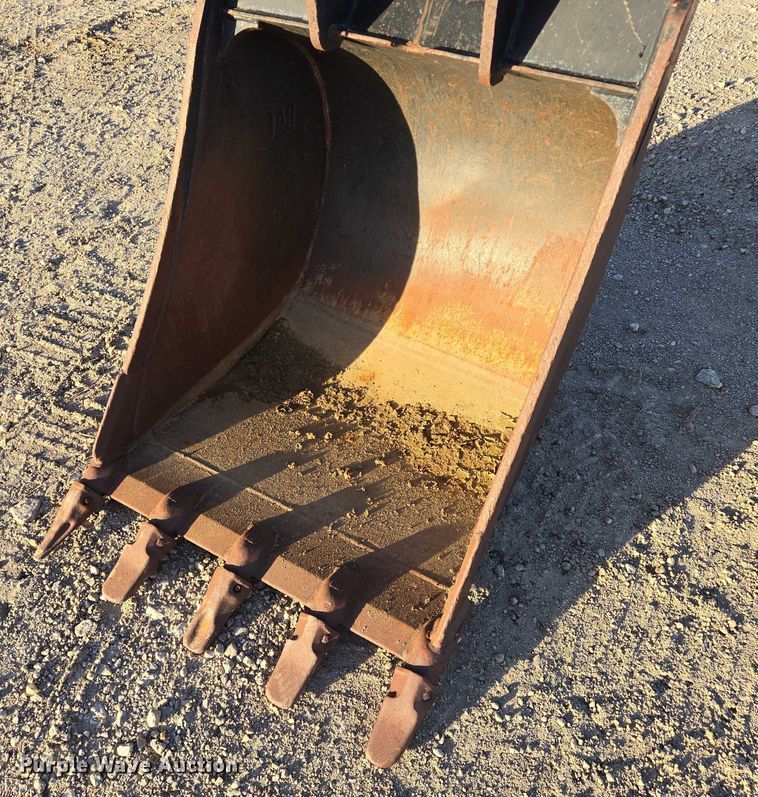 image for item EB1138 Caterpillar 29