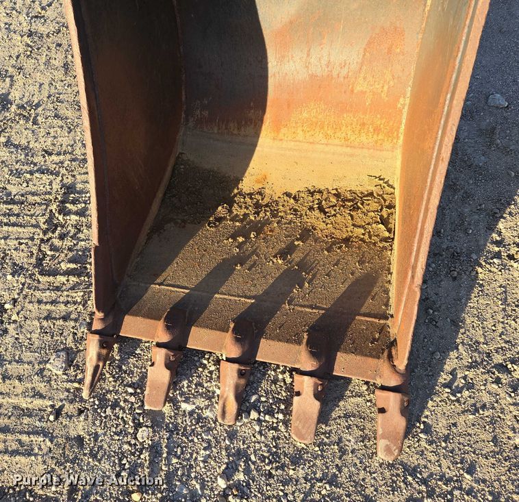 image for item EB1138 Caterpillar 29