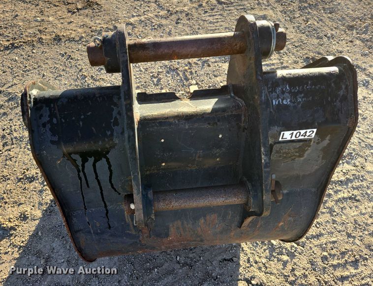 image for item EB1138 Caterpillar 29