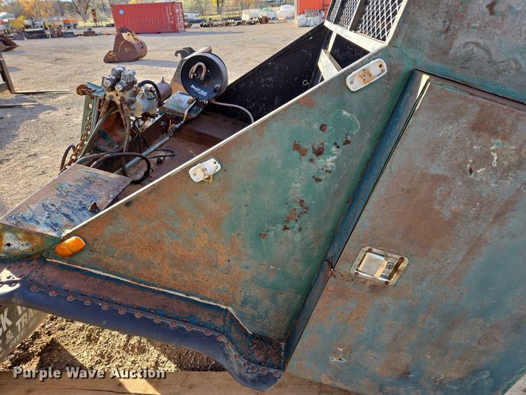 image for item EB1139 Toter bed