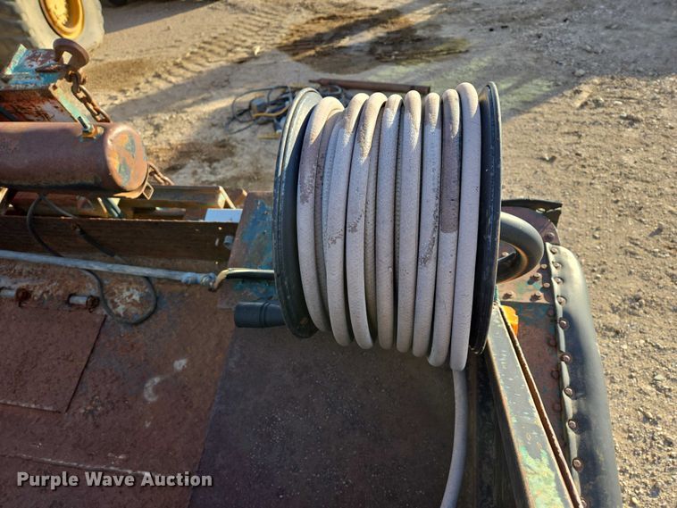 image for item EB1139 Toter bed