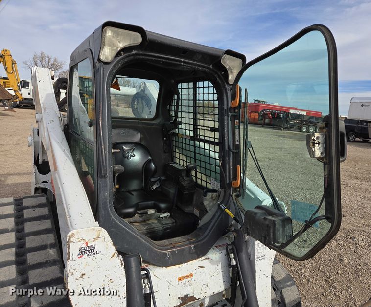image for item EB1142 2017 Bobcat T770 tracked skid steer loader
