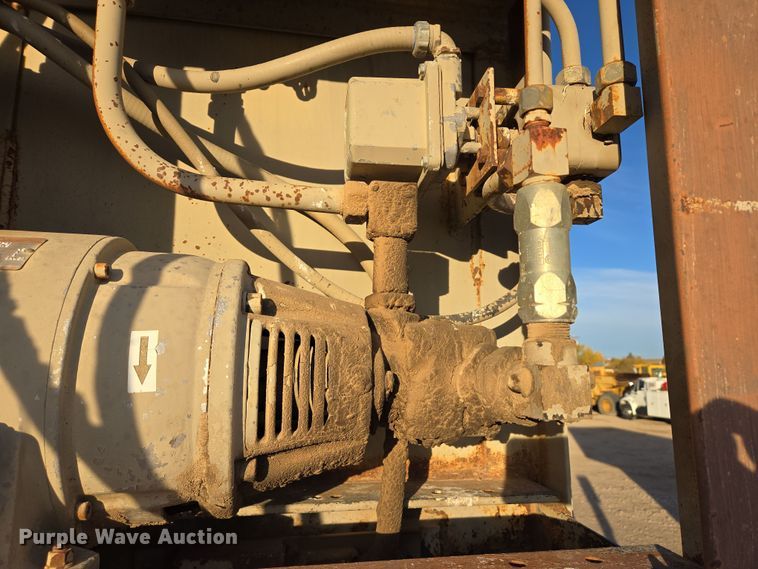 image for item EB1144 General Hydraulics 315-60L-17 cardboard baler