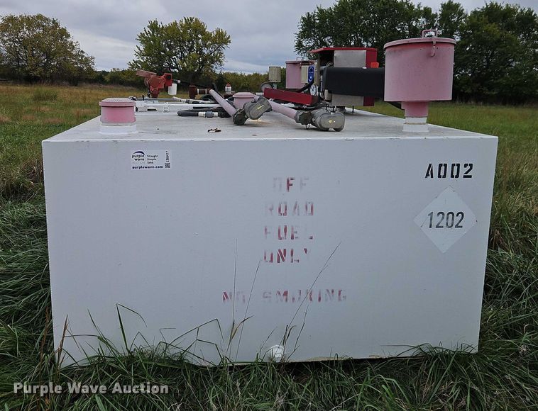 image for item EB8417 Fuel tank