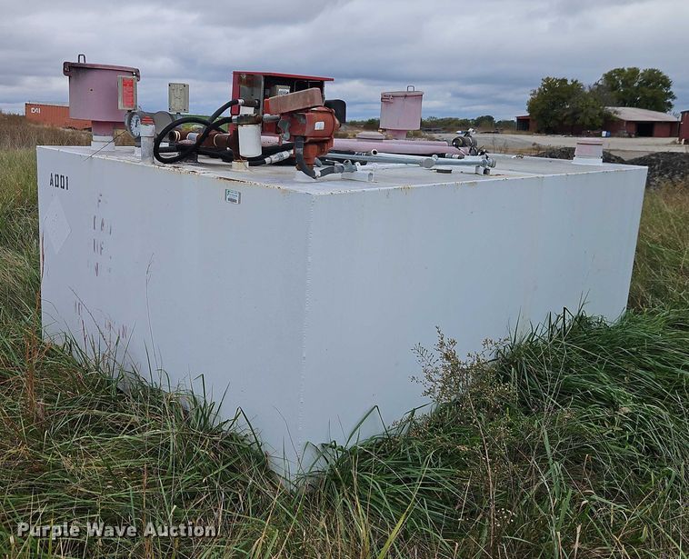 image for item EB8417 Fuel tank