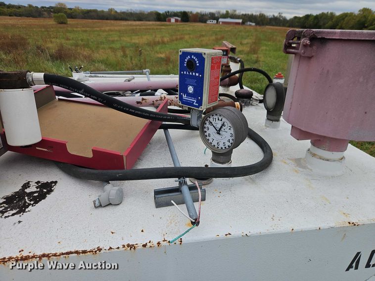 image for item EB8417 Fuel tank