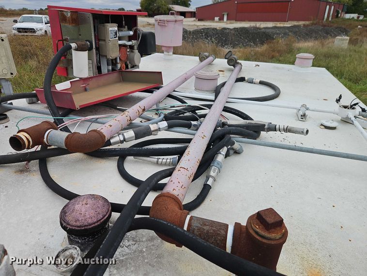 image for item EB8417 Fuel tank