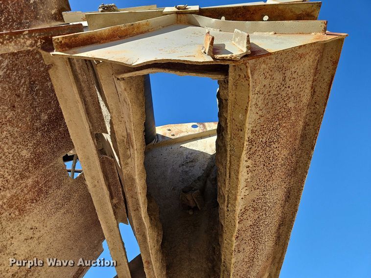 image for item EB8422 Pug mill 