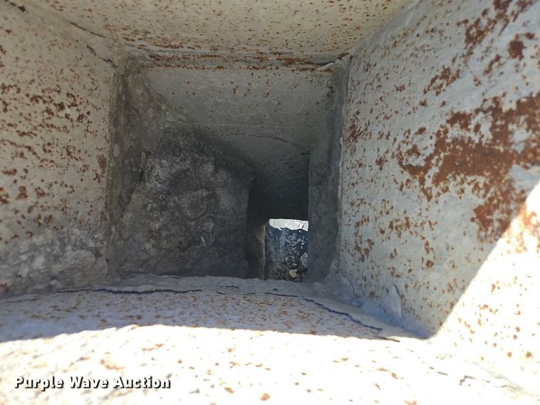 image for item EB8422 Pug mill 