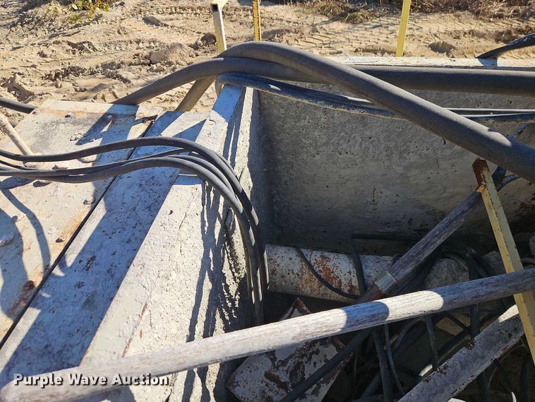 image for item EB8422 Pug mill 