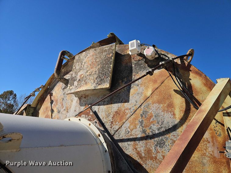 image for item EB8422 Pug mill 