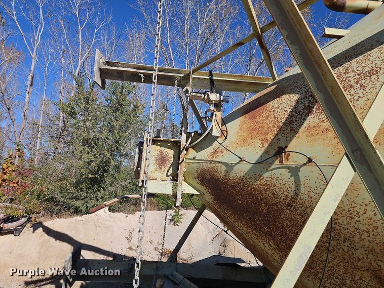 image for item EB8422 Pug mill 