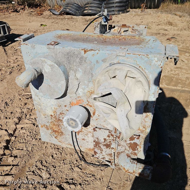 image for item EB8422 Pug mill 