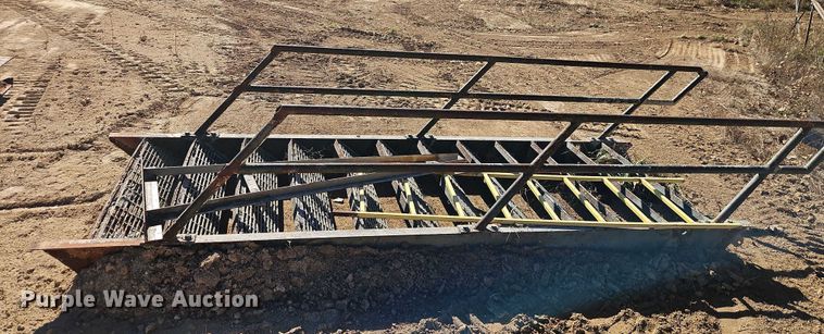 image for item EB8422 Pug mill 