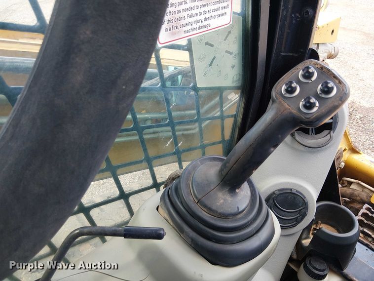 image for item EC1238 2009 Caterpillar 279C tracked skid steer loader