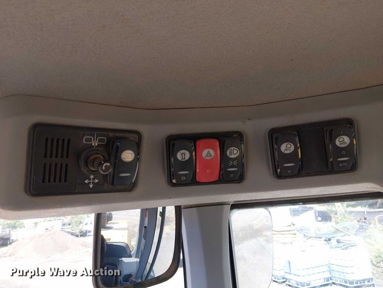 image for item EC1240 2014 Caterpillar 930K wheel loader