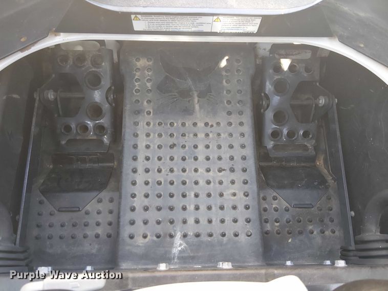 image for item EC1271 2021 Bobcat S740 skid steer loader